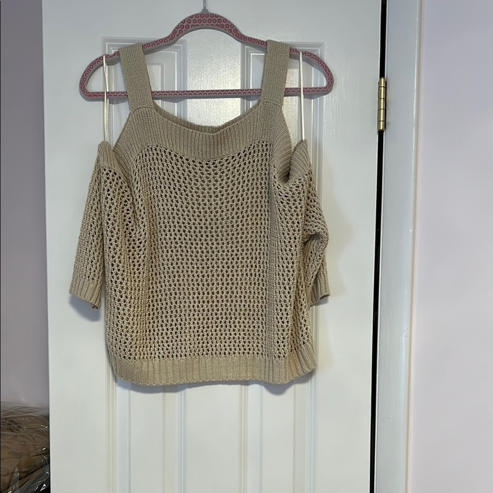 Romeo & Juliet Women's Beige Knit Sweater